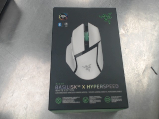 Razer basilisk v3 x hyperspeed white