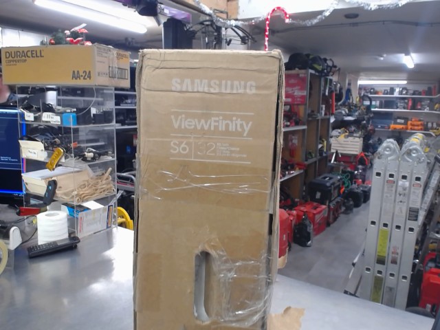 Moniteur samsung 32'' en boite