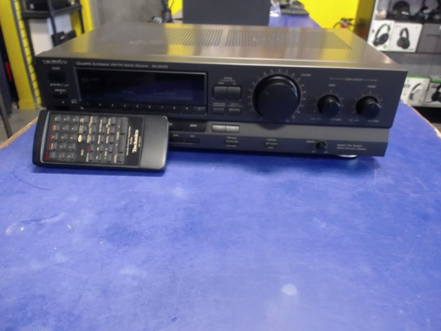 Amplificateur avec telecommande