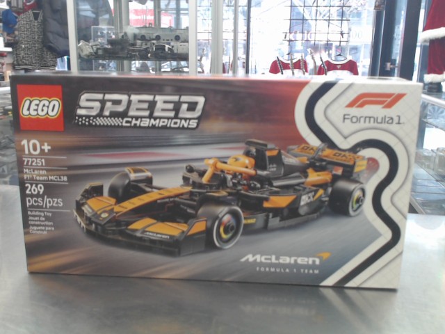 Mclaren f1 team mcl38