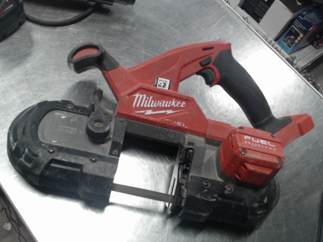 Milwaukee compact band saw
