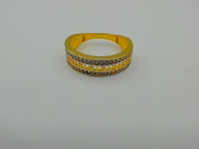 Bague en or 10kt new taille 7