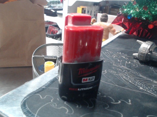 Milwaukee 2.0ah m12