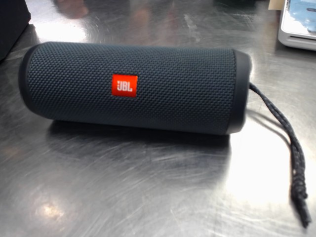 Speaker bluetooth jbl essential 2