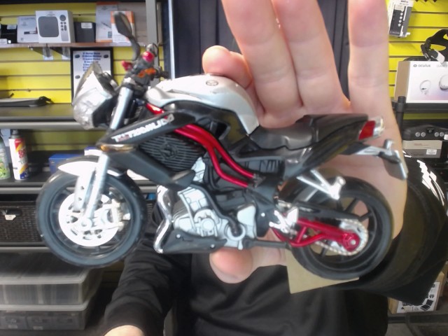 Moto de collection noir rouge