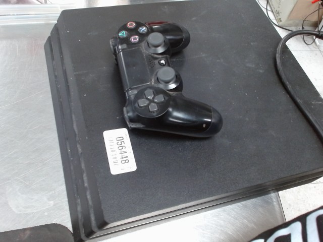 Console ps4 sans fils et une manette