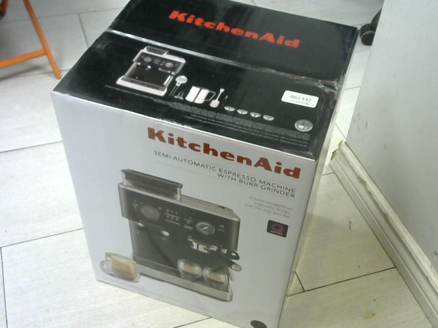 Cafitiere deluxe avec grideur