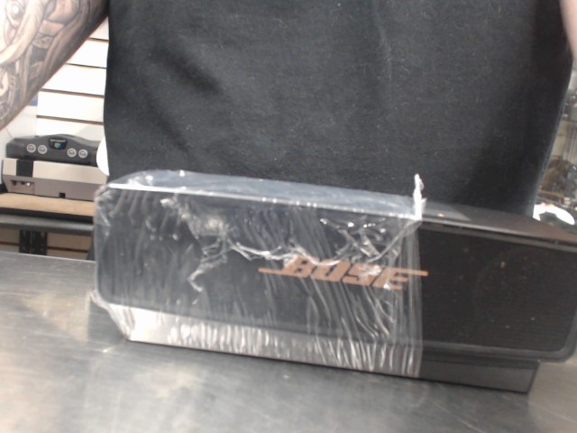 Speaker bose soundlink mini avec charger