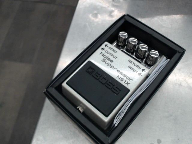 Noise suppressor pedal with box