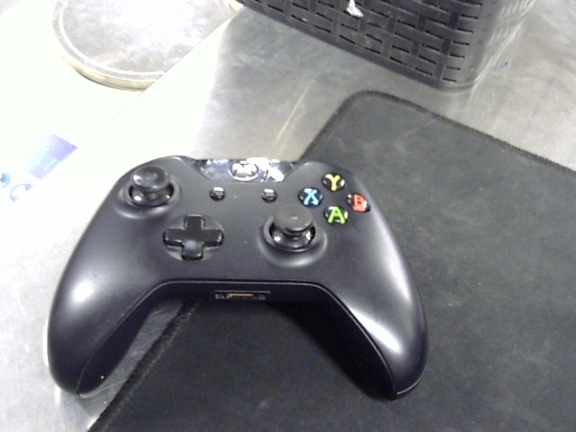 Contrpler xbox noire