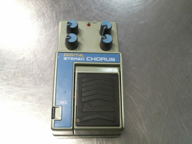 Pedal digital stereo chorus