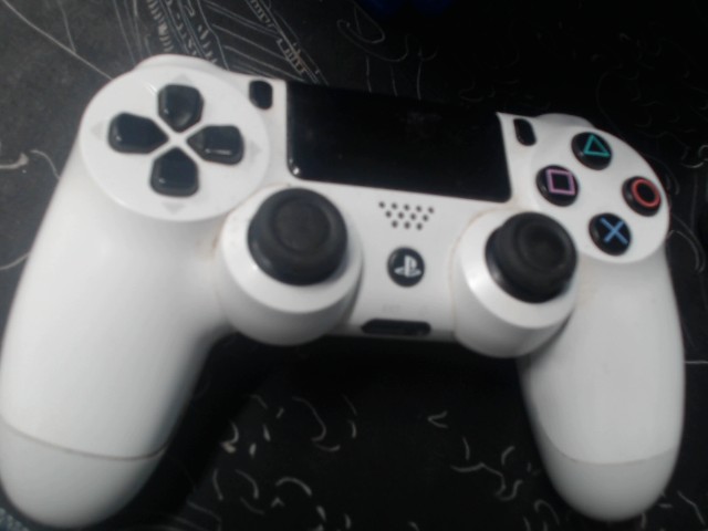 Manette ps4 blanche