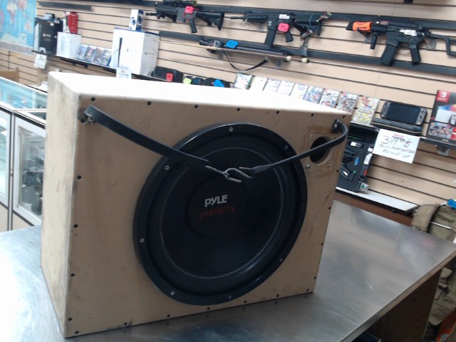 Ground pounder 2 x 500 @ 4 ohms 2 x 1000