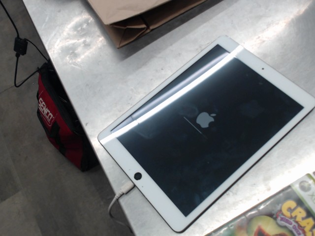 Apple ipad 8th gen 32gb