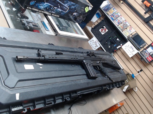 Gun airsoft dans case