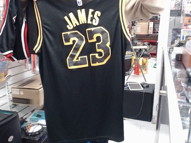 Camisole lebron james lakers