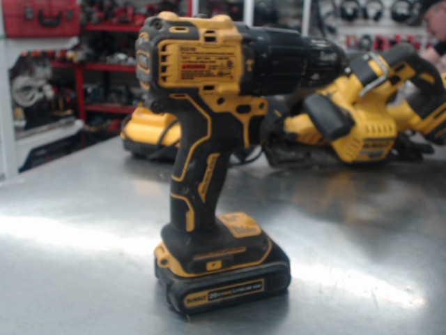 Drill dewalt dcd709 avec batterie