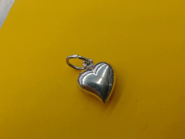Pendentif en forme de coeur