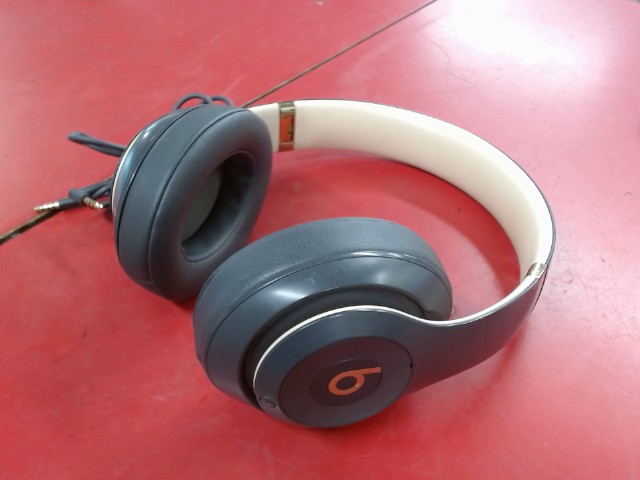 Paire d'ecouteurs beats gris+fil aux
