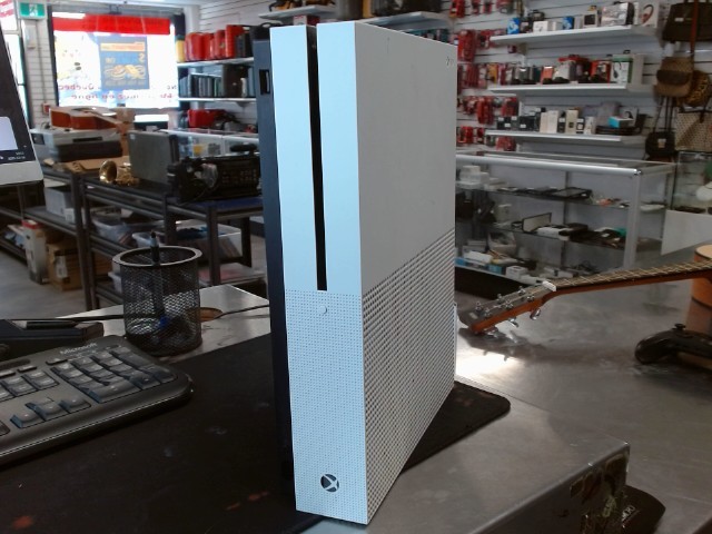 Xbox one 365go storage