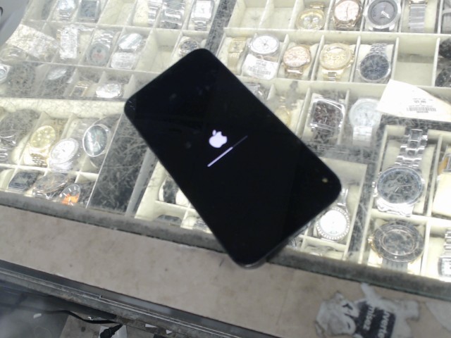 Iphone 13 pro max batt 93%