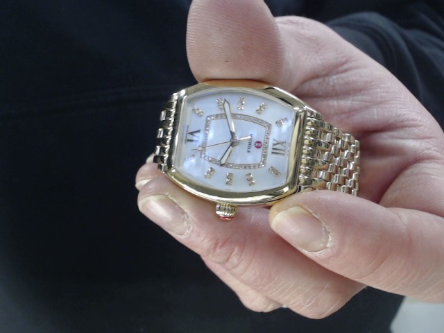 Montre dorr� fond 2 ton av0.19 ct