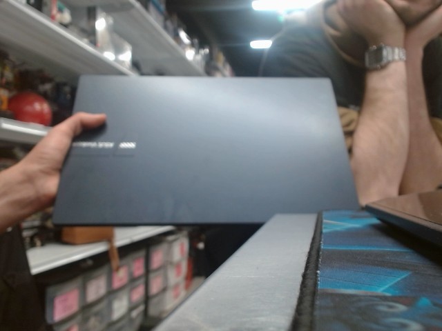 Asus vivobook i5-1235u 16gb