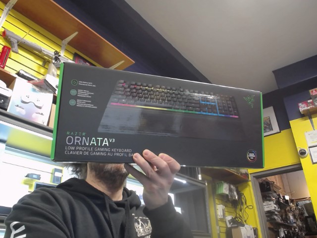 Clavier m�canique dans boite