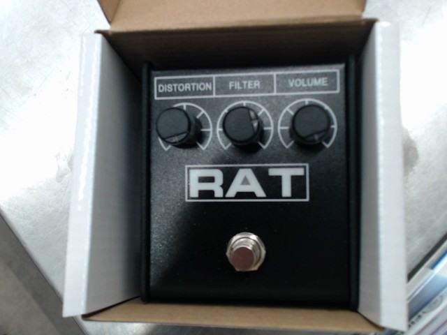 Pedal a effet distotion rat2 en boite