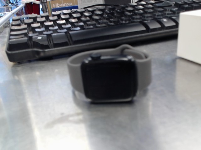 Apple watch se model no charger