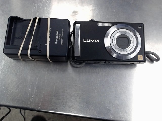 Lumix dmc-fs3 avec charger de batterie