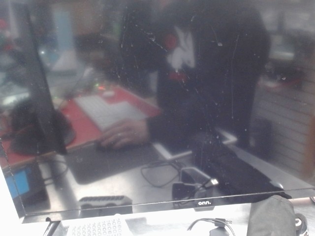 Tv onn intelligente avec manette