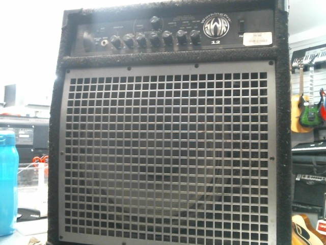 Professional bass amplifier