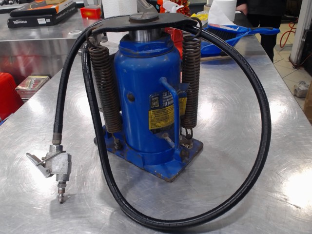 Jack hydraulic/pneumatique