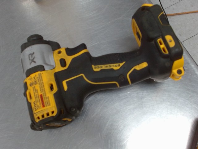 Cordless impact driver
