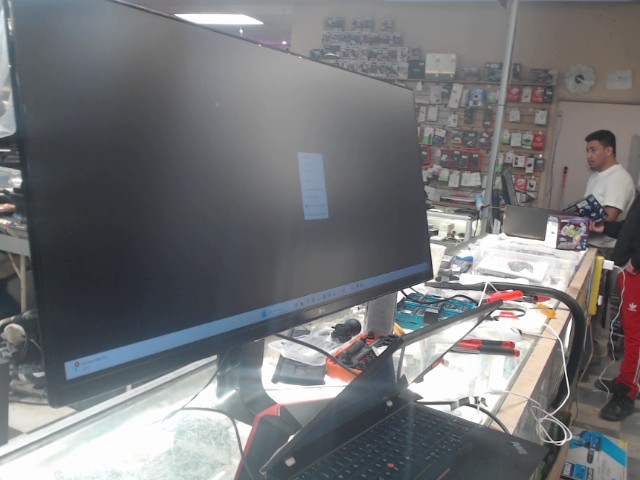 Moniteur lg acc74