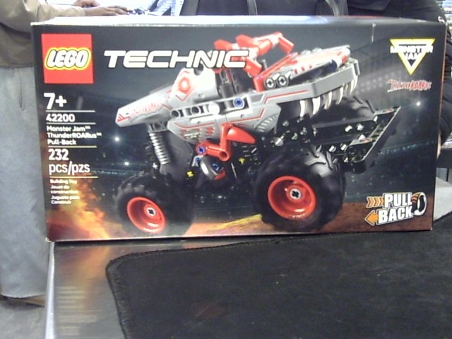 Lego technic monster jam thunder roarus