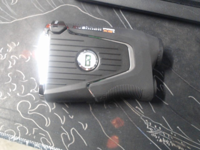 Bushnell t�l�m�tre pro x3+