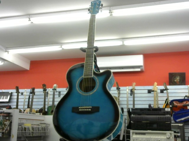 Guitare acoustique bleu ciel