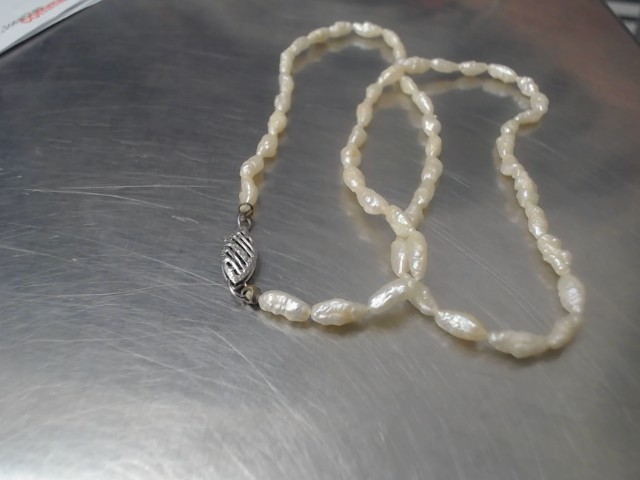 Collier de perle 18 pouces