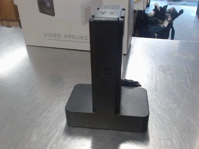 Switch joycon charge station