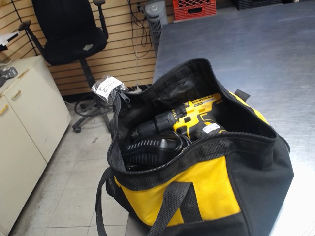 Dril marteau dewalt ch 2bat sac jaune ac