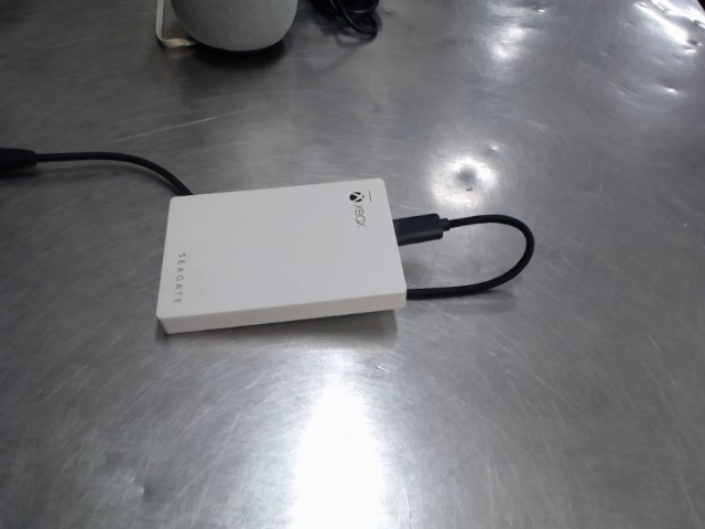 Disque dur externe 2tb + chrg