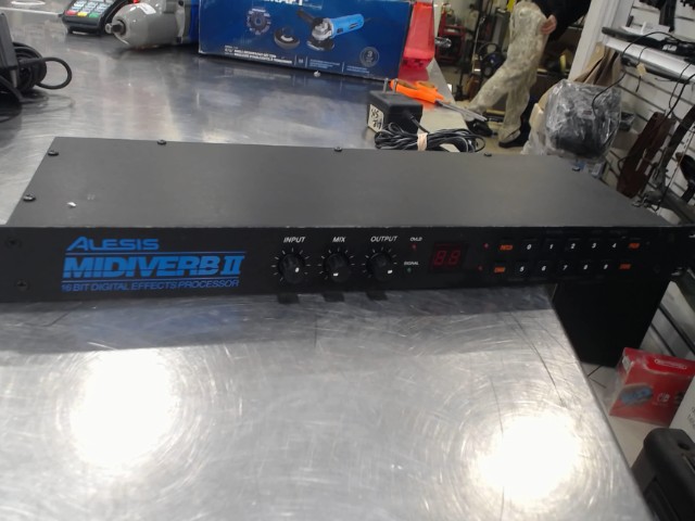 Proceseur d'effect digital