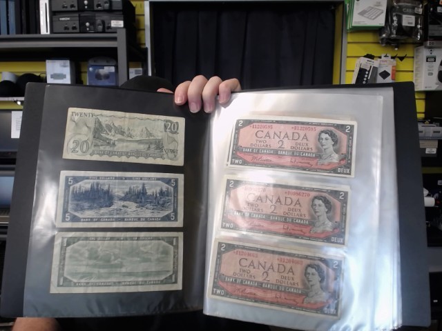 Collection de monnaie papier val n 123$