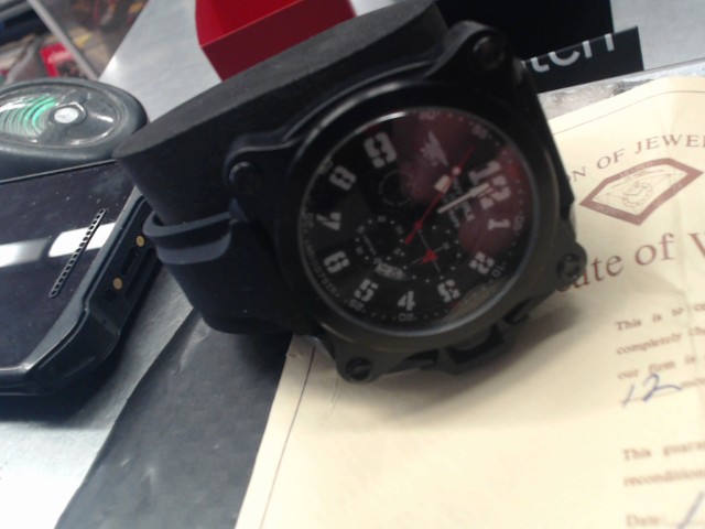 Montre fonctionnelle avec boitier