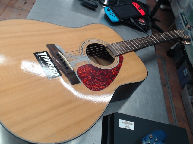 Guitare acoustique