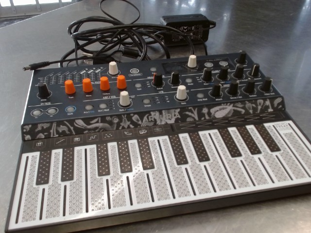 Micro freak avec acc