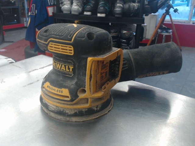 Sableuse rotative dewalt