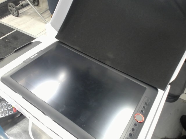 Tablette graphique+acc +crayon +boite